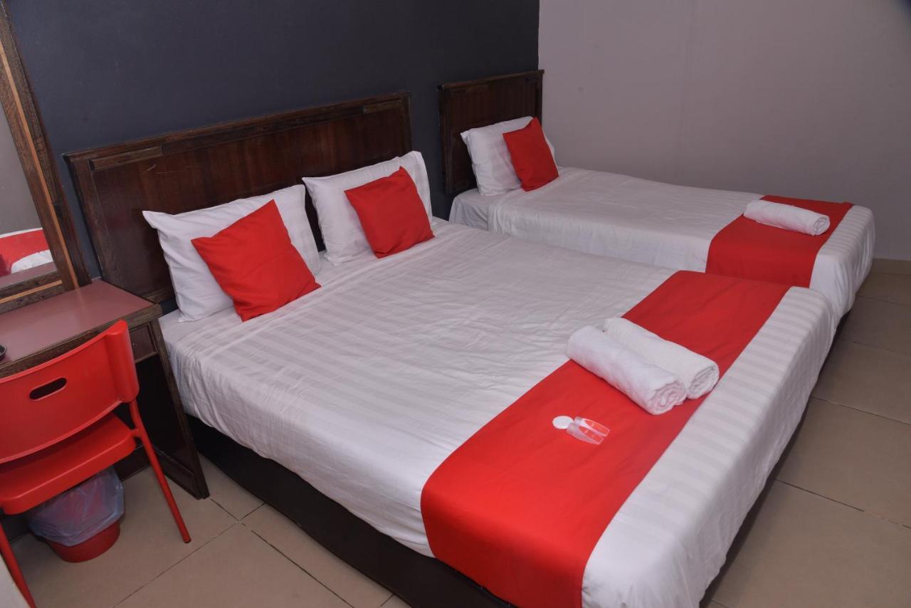 Nice Stay Hotel Raub Esterno foto